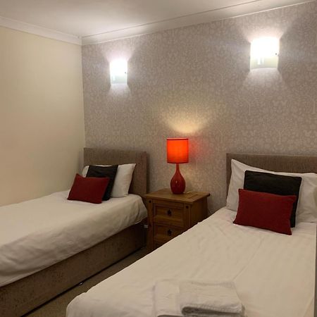 Elen'S Castle Hotel Dolwyddelan Bagian luar foto