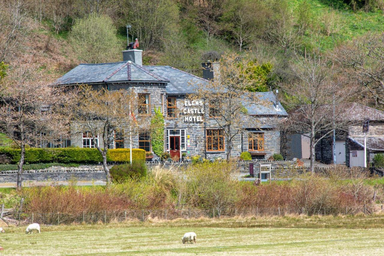 Elen'S Castle Hotel Dolwyddelan Bagian luar foto