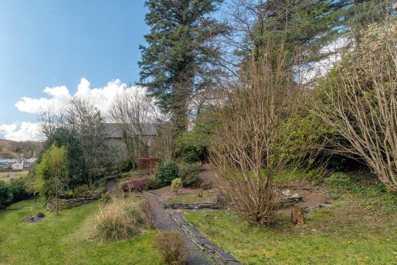 Elen'S Castle Hotel Dolwyddelan Bagian luar foto