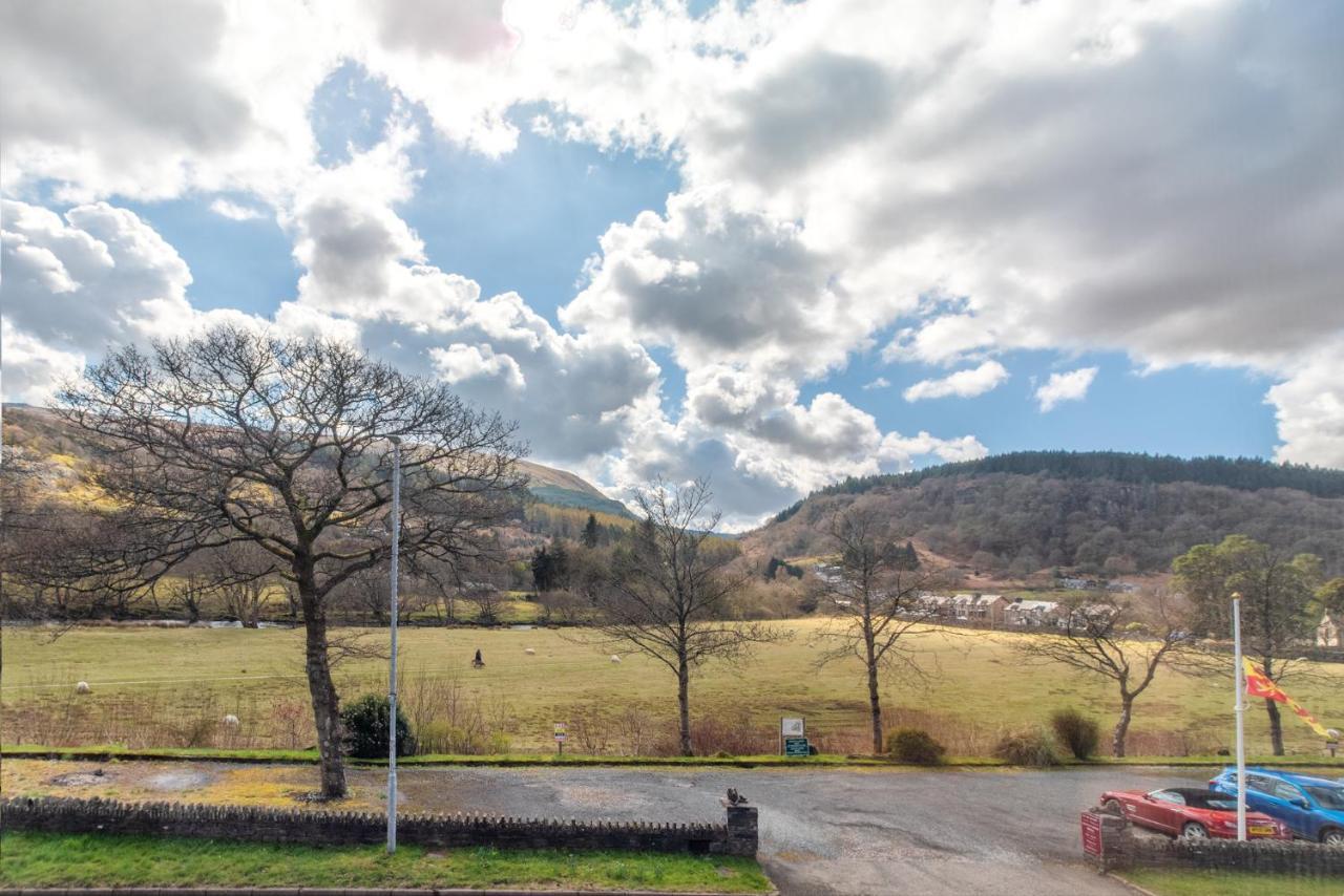 Elen'S Castle Hotel Dolwyddelan Bagian luar foto