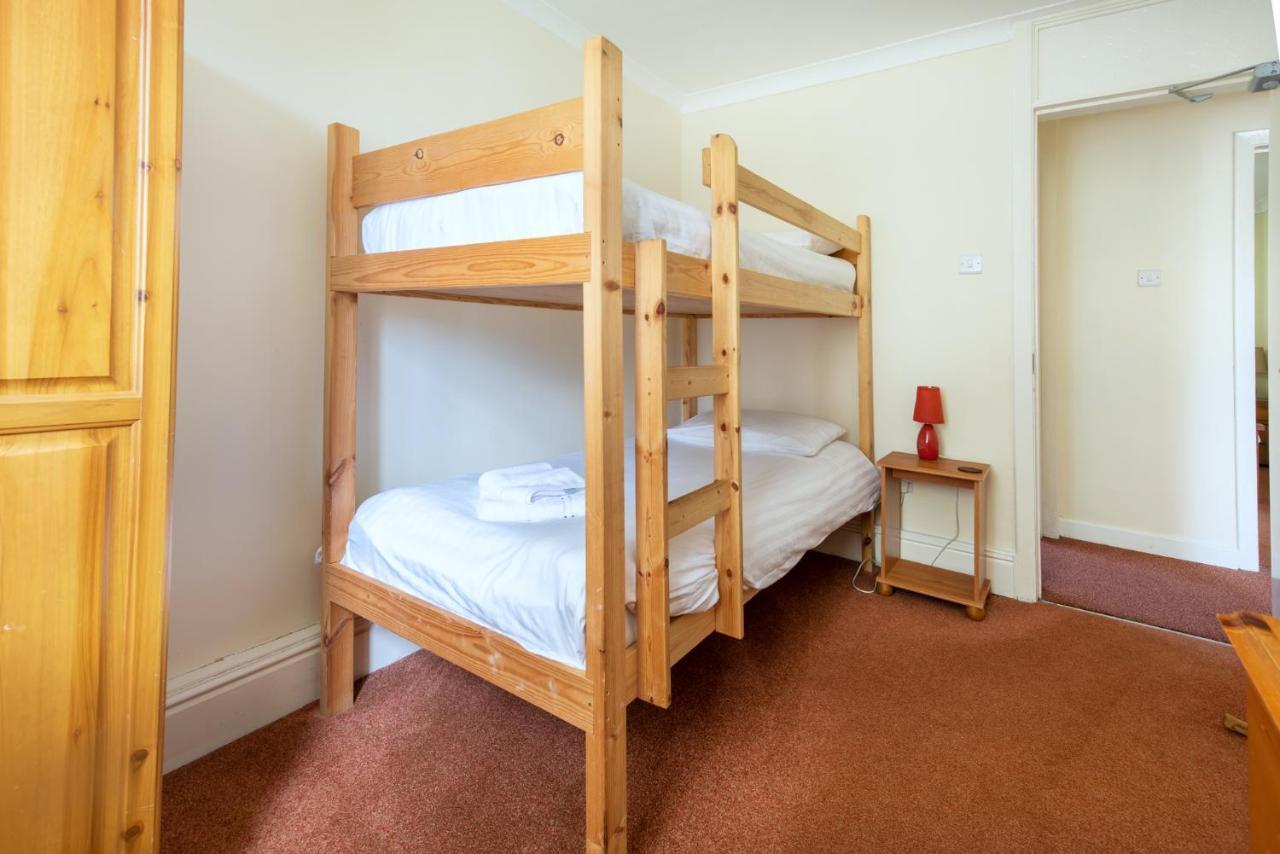 Elen'S Castle Hotel Dolwyddelan Bagian luar foto