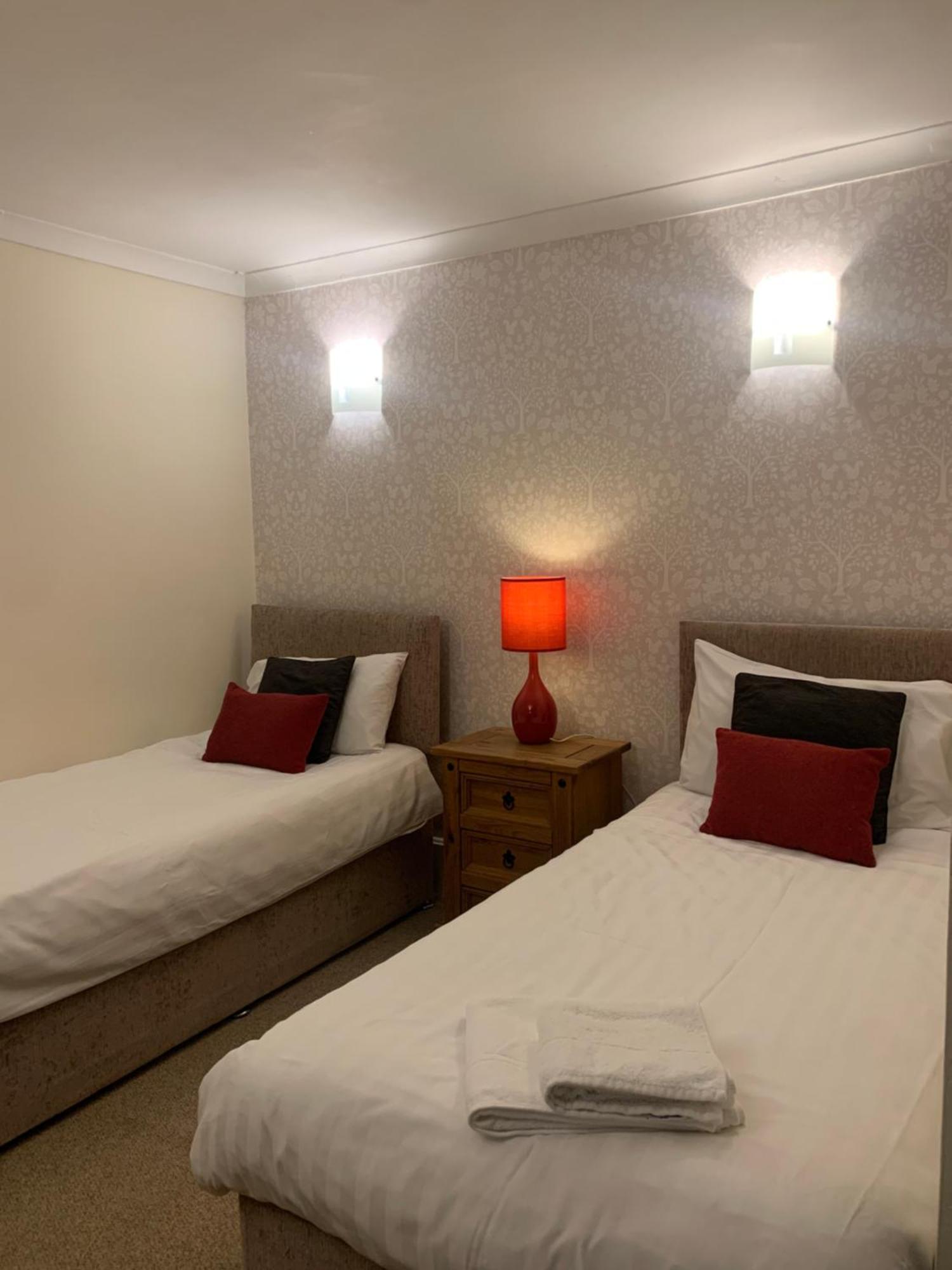 Elen'S Castle Hotel Dolwyddelan Bagian luar foto