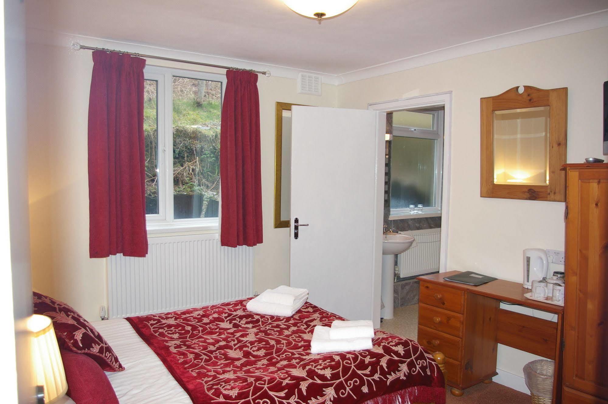Elen'S Castle Hotel Dolwyddelan Bagian luar foto
